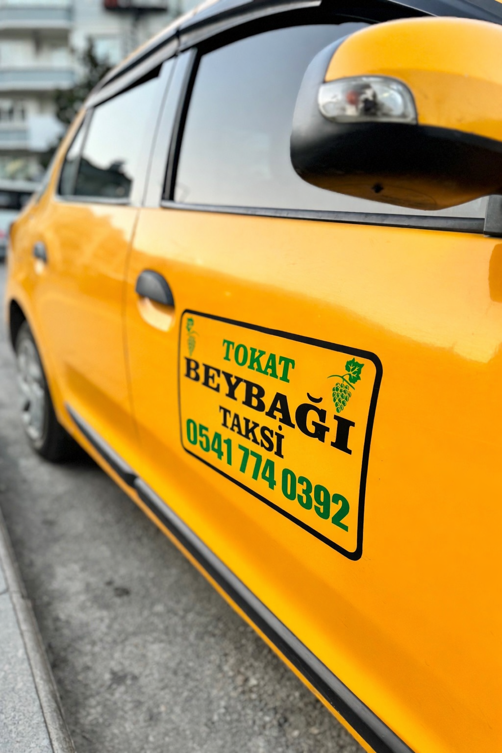 Mahmutpaşa mahallesi Tokat Taksi Durağı 0541 774 03 92
